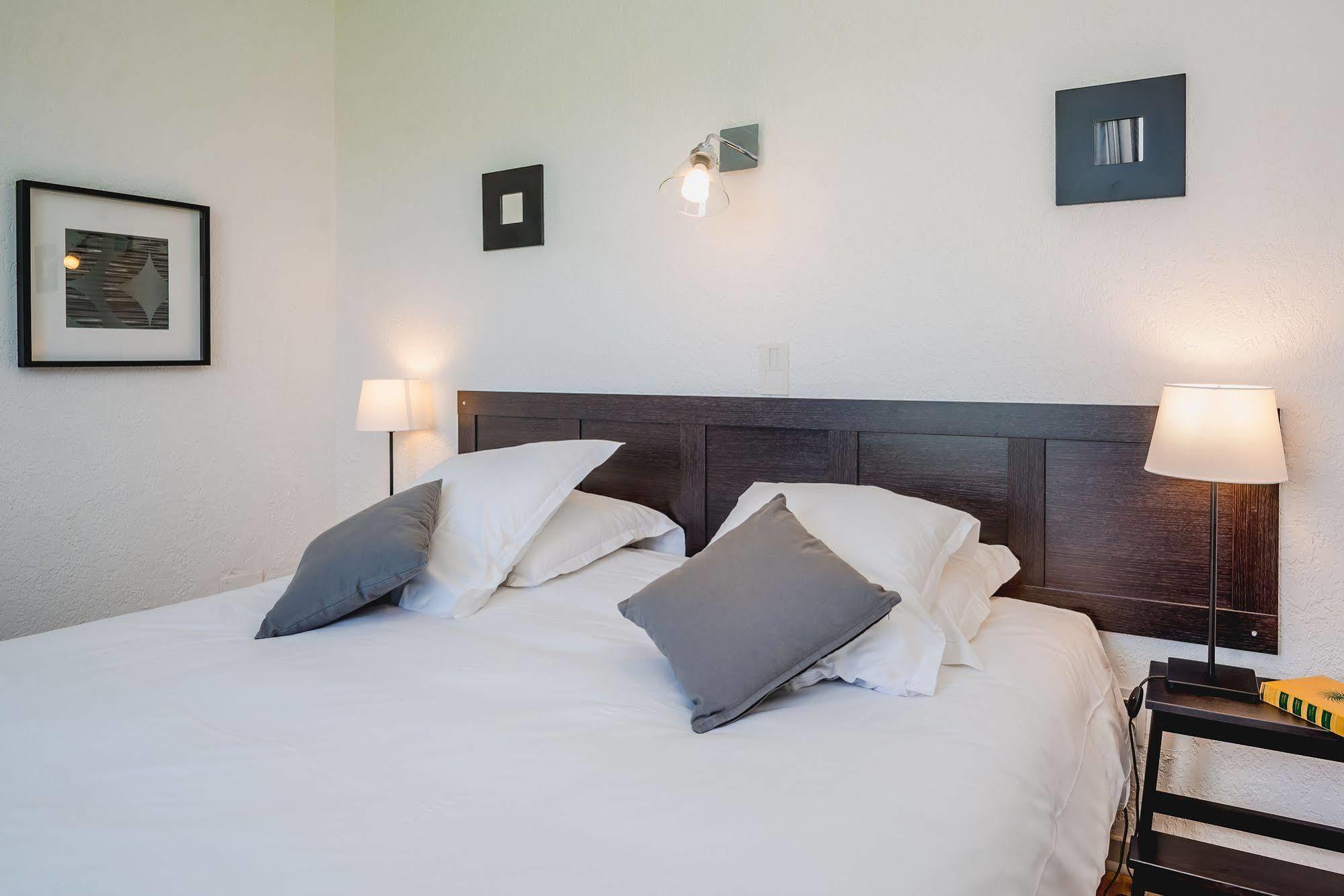 Logis Hotel Restaurant Le Plantevin Propiac Eksteriør billede